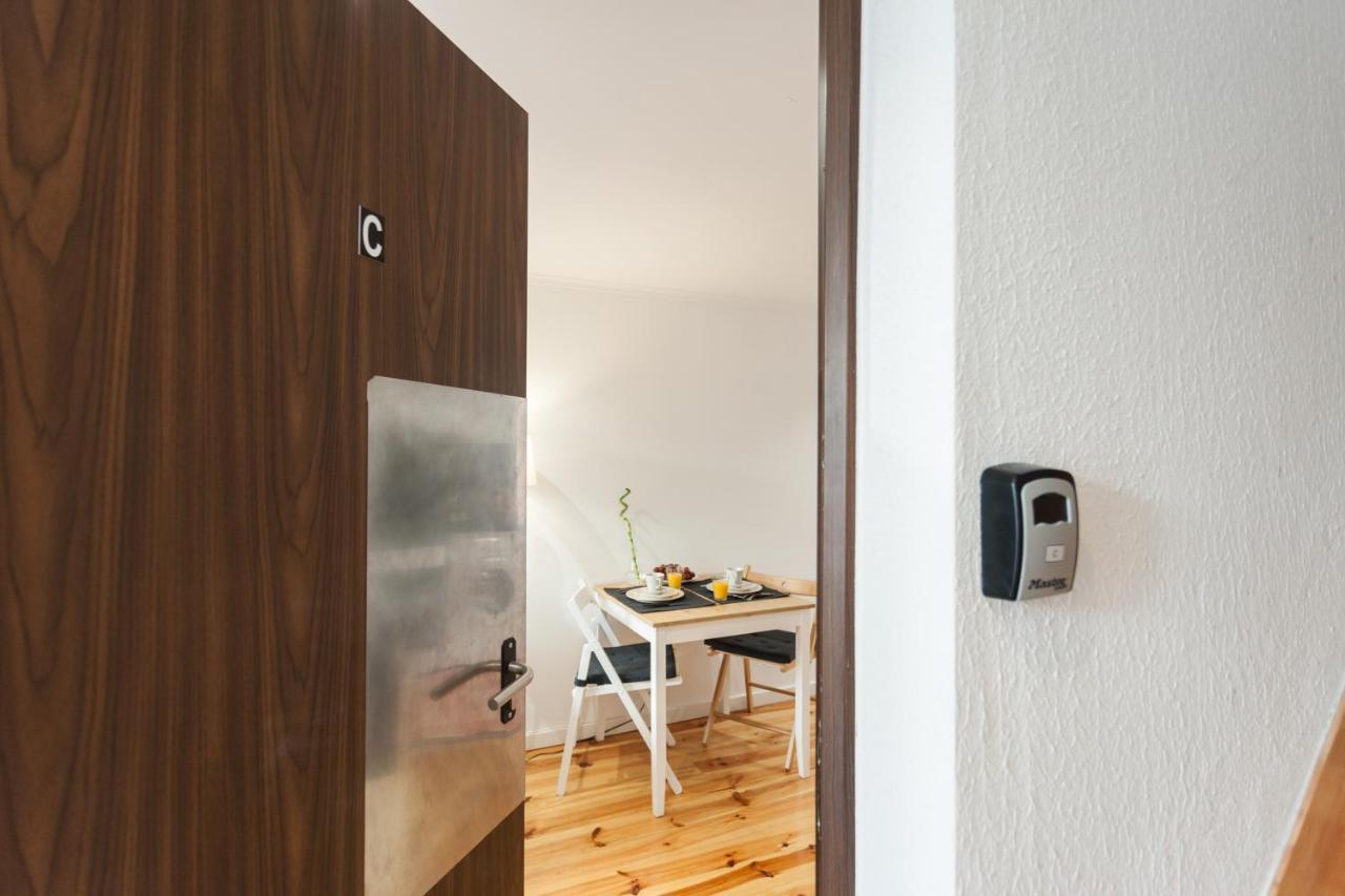 Apartments Center Castelo Lisbon Bagian luar foto