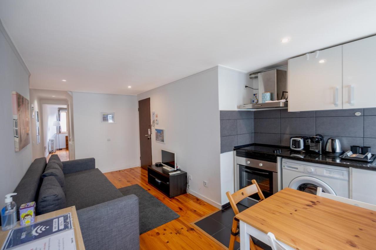 Apartments Center Castelo Lisbon Bagian luar foto