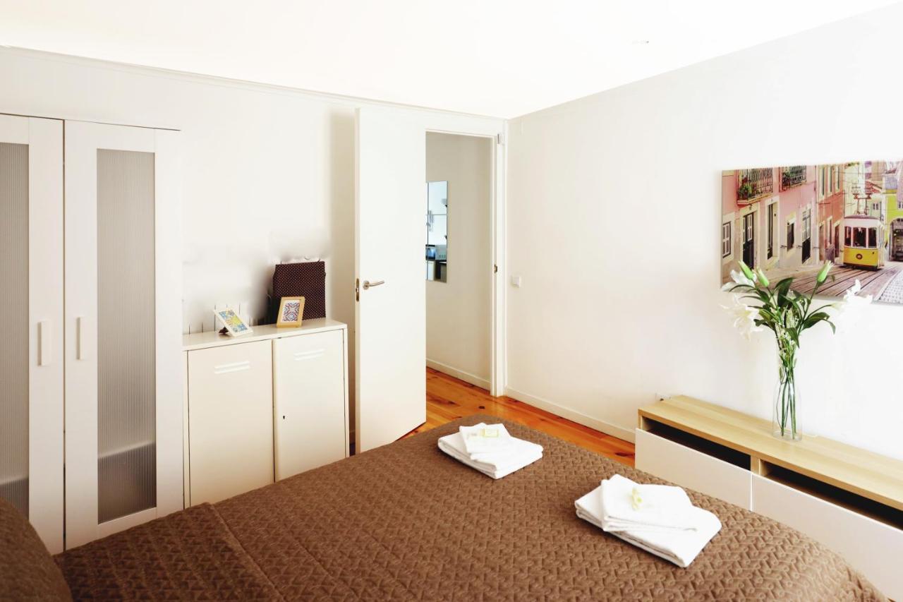 Apartments Center Castelo Lisbon Bagian luar foto